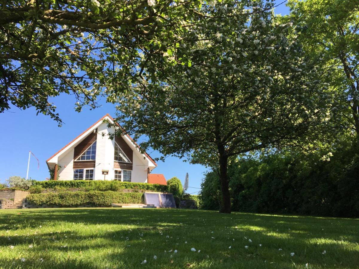 Farsø Margretelyst Bed & Breakfast エクステリア 写真